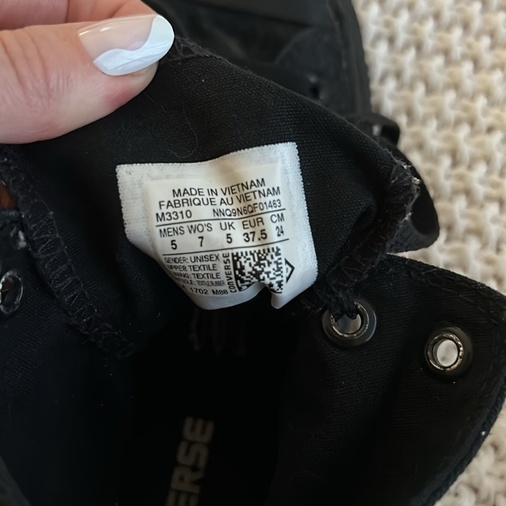 Converse Black High-Tops - Picture 4 of 4